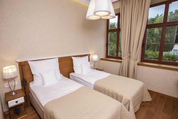 Hotel Alhambra (Lądek-Zdrój)